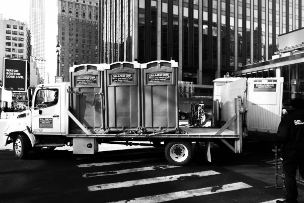 Best Portable bathroom rental  in Felida, WA